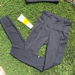 Fast free high-rise Lululemon legging Size 2